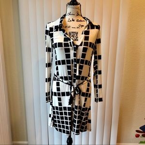 Black and white pattern dress